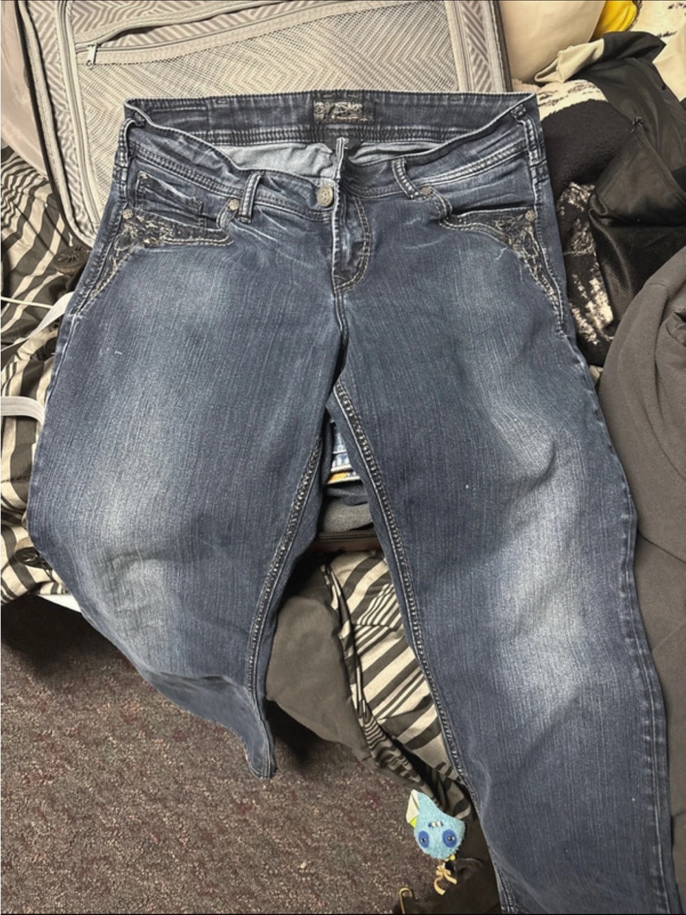 Silver Jeans Women’s Xl size 16 Dark Blue Skinny Jeans